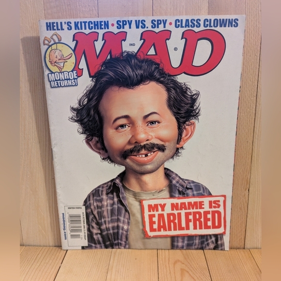 MAD Magazine Issue with Earlfred Cover - Picture 2 of 6